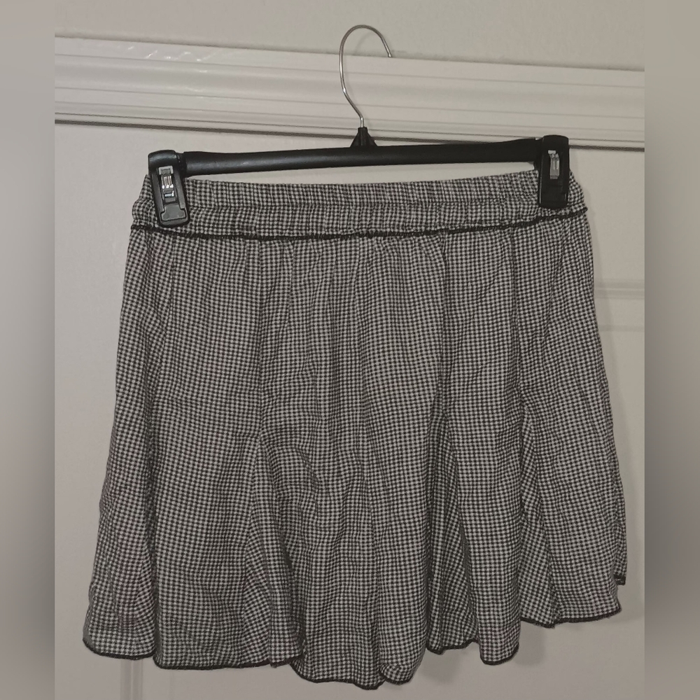 Pattern skirt/Black & White/Shorts and Skirt combo